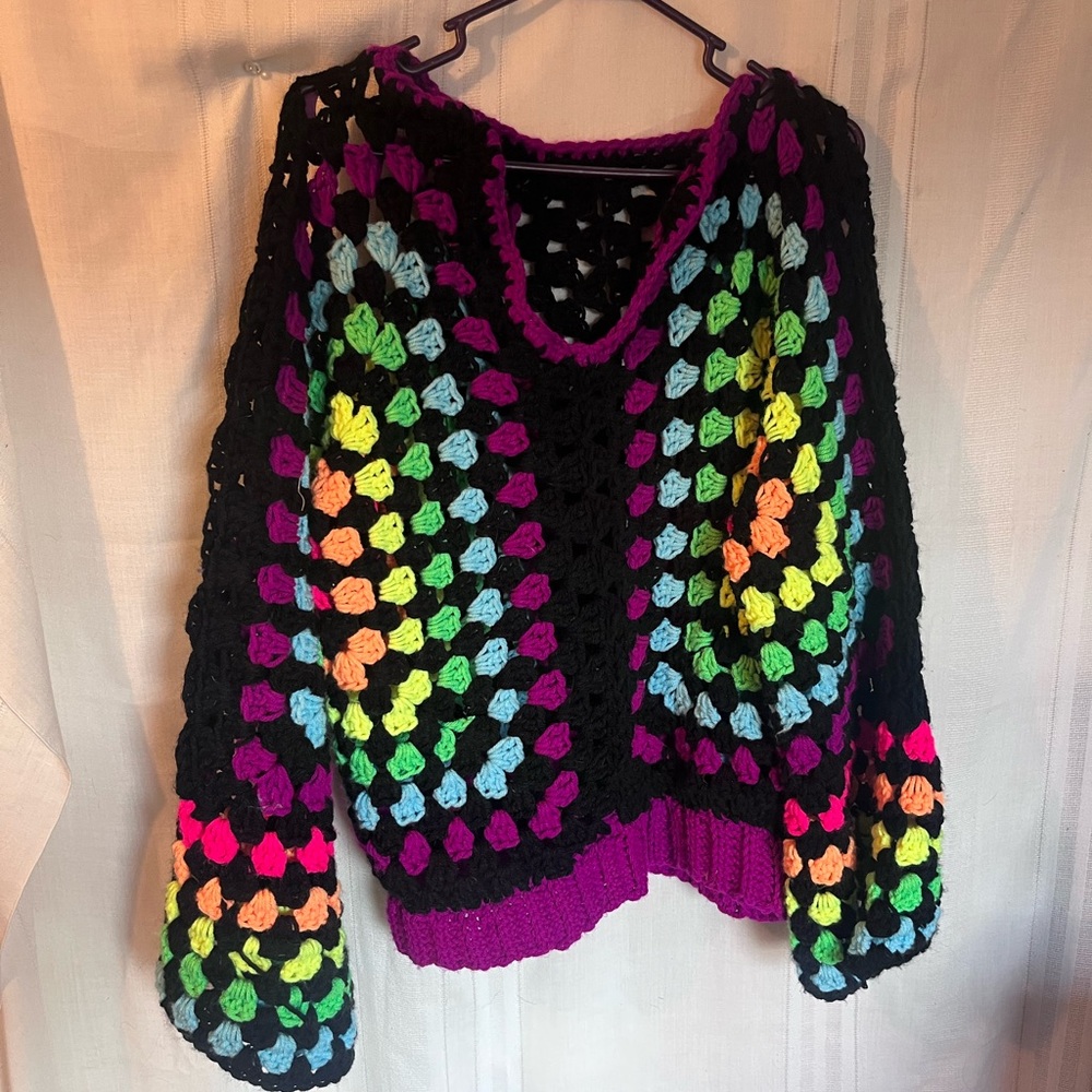 Rainbow Hexi Pullover View 2